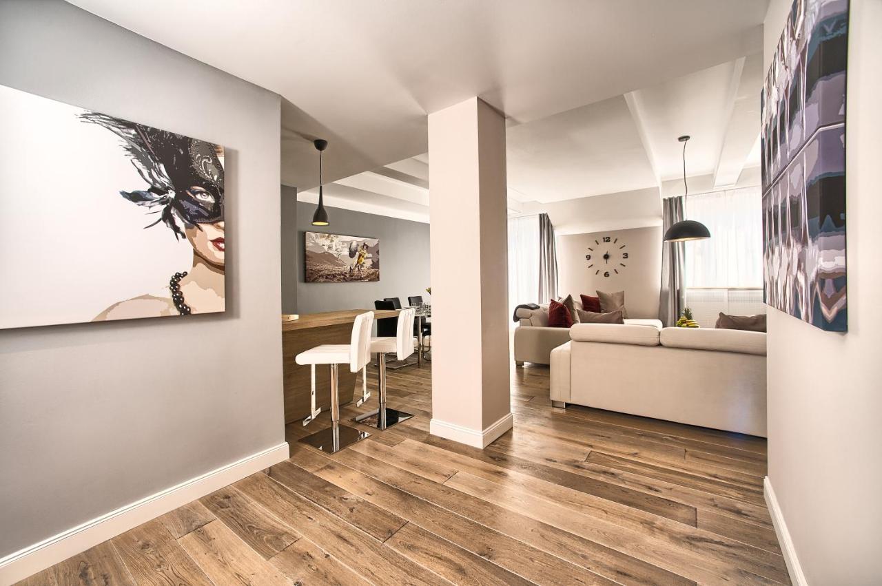 Exclusive 2 Bedroom Apartment Old Town - 2 Baths, Balcony And View - By Prague City Apartments エクステリア 写真
